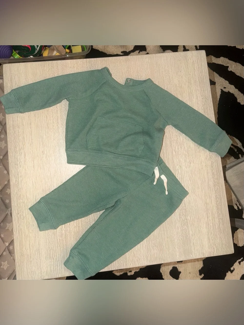 Primary Waffle Sweatshirt & Jogger Set - Green size 6-12 months NWOT